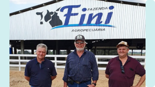 Produtores do Rio Grande do Sul visitaram a Fazenda Fini Agropecuária